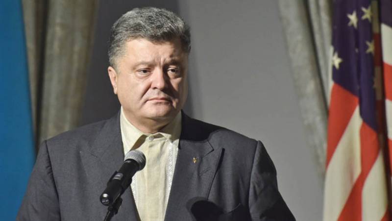 Порошенко теряет голову: власть утекает сквозь пальцы Порошенко теряет голову: власть утекает сквозь пальцы