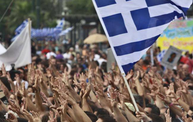 В Греции народ все больше не доверяет действующему  правительству