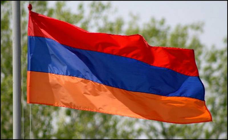 Референдум по изменению Конституции республики начался в Армении