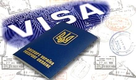 Еврокомиссия утвердила отмену виз для украинцев