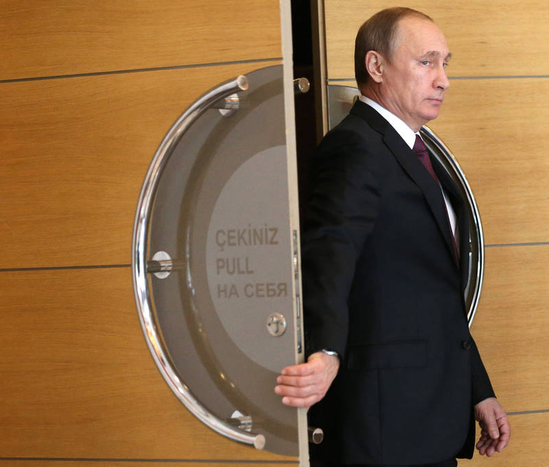 Как турецкий президент искал Владимира Путина в Париже Как турецкий президент искал Владимира Путина в Париже