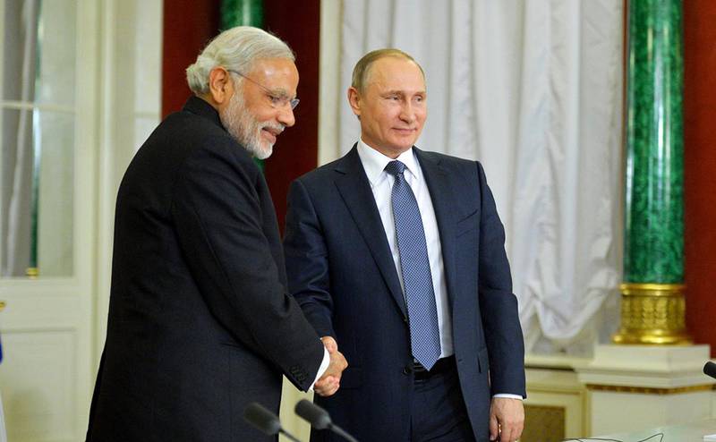 Путин: РФ будет поставлять в Индию нефть в течение 10 лет