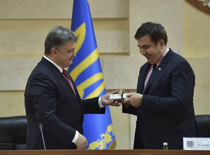 Метит ли Саакашвили в украинские премьеры?