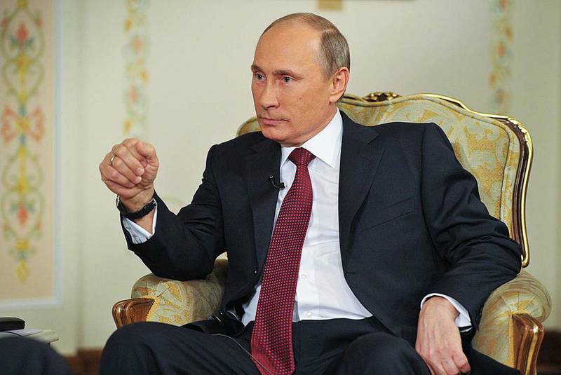 Владимир Путин процитировал Высоцкого в ответ на рассказ о «нападках» Пети Порошенко