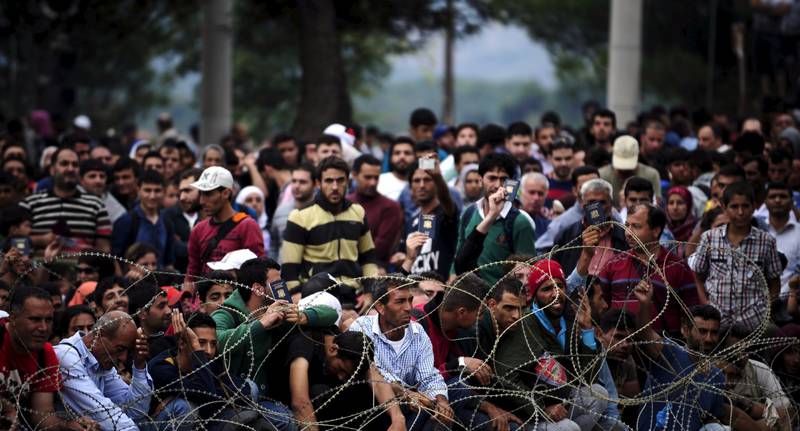 Добро пожаловать в ЕС: у беженцев изымают «излишки» денег