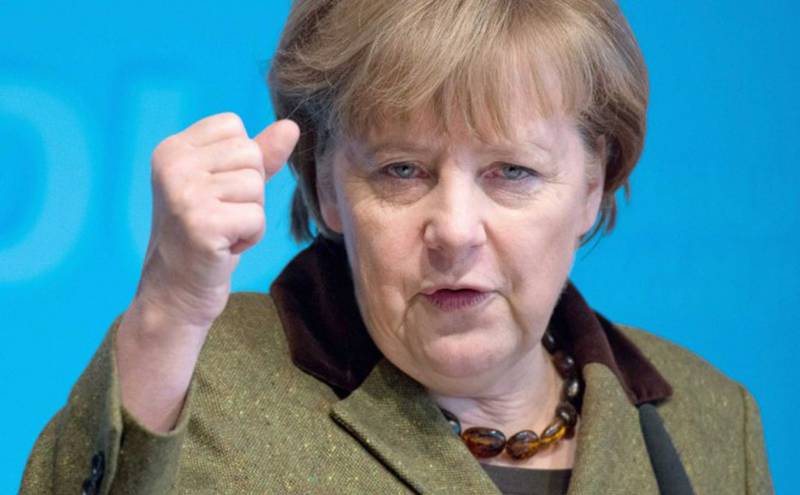 Меркель грозит депортацией насильникам из Ближнего Востока