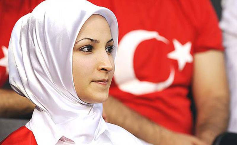 Исламизация Турции добралась до института брака