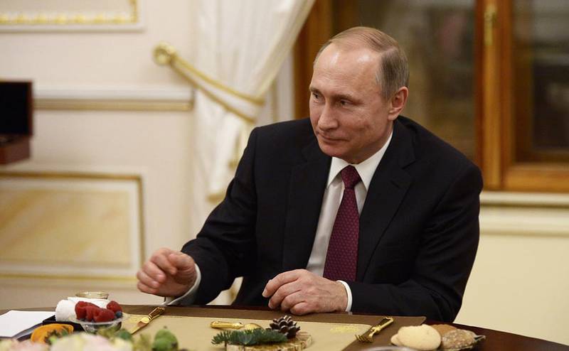 Путин: Мне до сих пор нравятся коммунистические идеи, и я храню свой партбилет