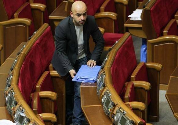Найем о "премии Дарвина" для коллег: Рада сама лишила Украину безвизового режима Найем о "премии Дарвина" для коллег: Рада сама лишила Украину безвизового режима