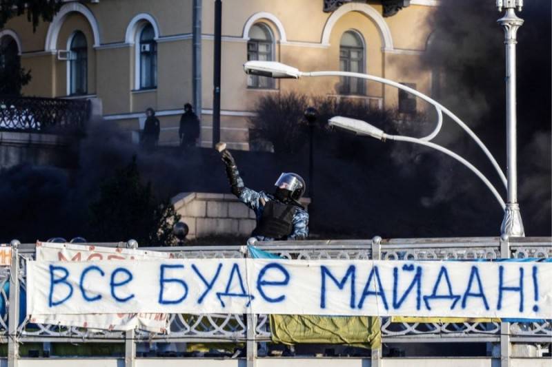 "Майдан" как прообраз: за два года нормальную страну превратили в помойку
