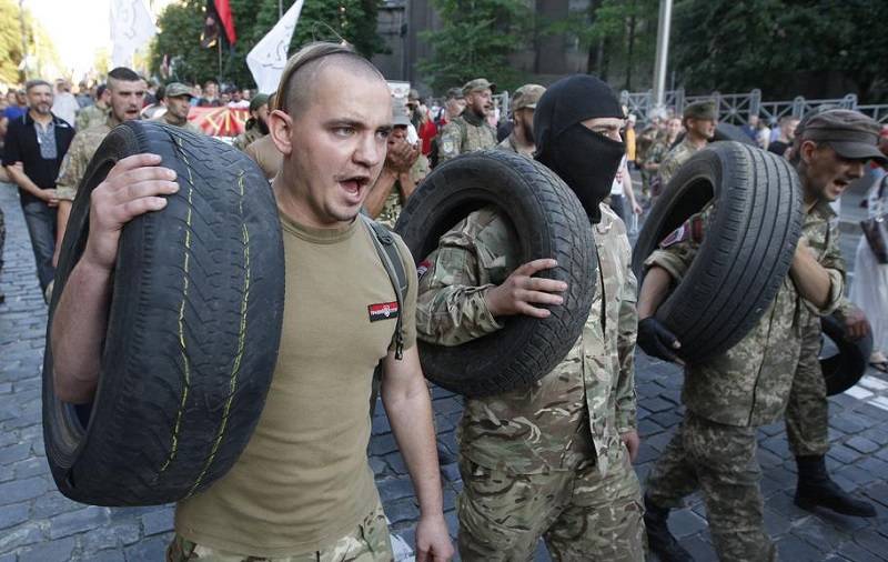 Грядущие националистические марши в Киеве — агония «Правого Сектора»?