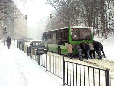 Снегопад в Киеве и Донецке – небольшое сравнение
