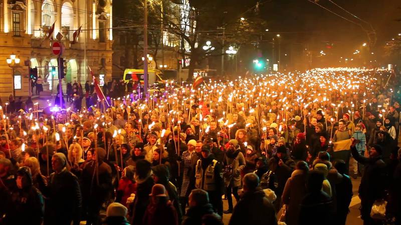 Марш бандеровцев в Киеве