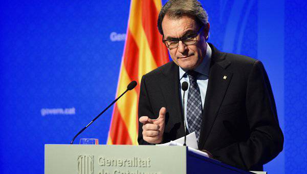 Глава Каталонии готов объявить о досрочных выборах в регионе