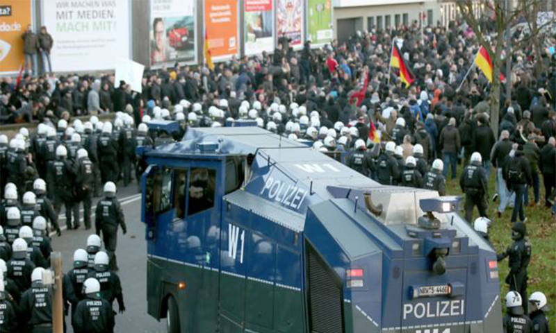 В Европе проходят массовые акции против представителей Ислама