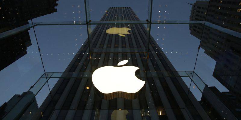 Суд США пытается подчинить Apple Суд США пытается подчинить Apple