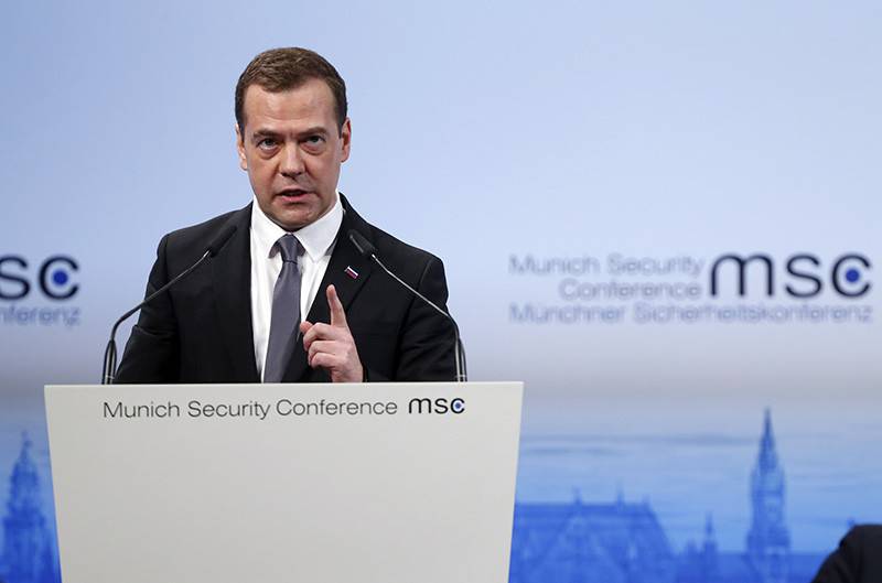 Медведев: Россия не хочет конфронтации ни с Турцией, ни с Прибалтикой