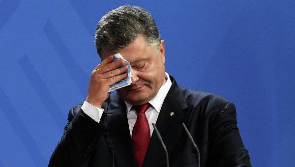 DW: желание снять Яценюка может стоить Порошенко президентского кресла