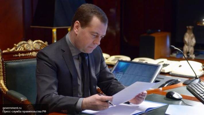 Дмитрий Медведев пожаловался на плохую фантазию европейских аналитиков
