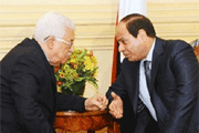 Президент Египета созывет конференцию с целью спасти Махмуда Аббаса