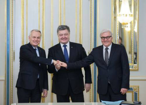 За улыбками в Киеве Штайнмайера, Эйро и Порошенко политическое бессилие