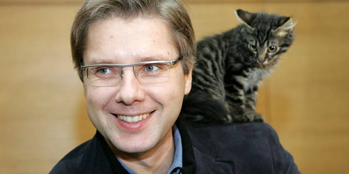 От мэра Риги потребовали объяснений по поводу общения в соцсетях на русском языке От мэра Риги потребовали объяснений по поводу общения в соцсетях на русском языке
