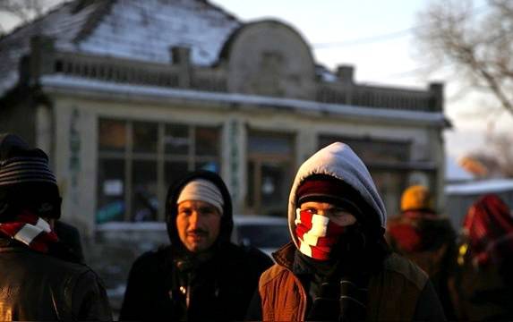 DC: Россияне популярно объяснили беженцам, что Мурманск - это не Кёльн