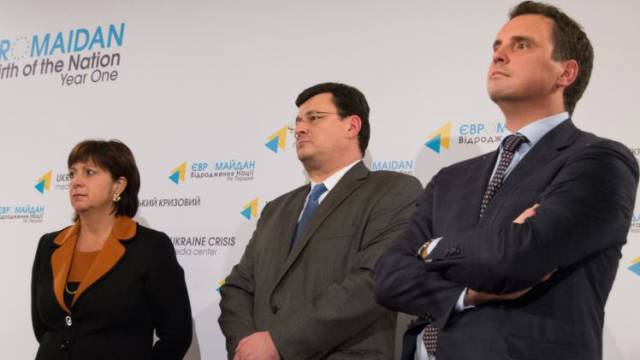 Варяги-«реформаторы» против «этнических украинцев»: случится ли «куля в лоб»?