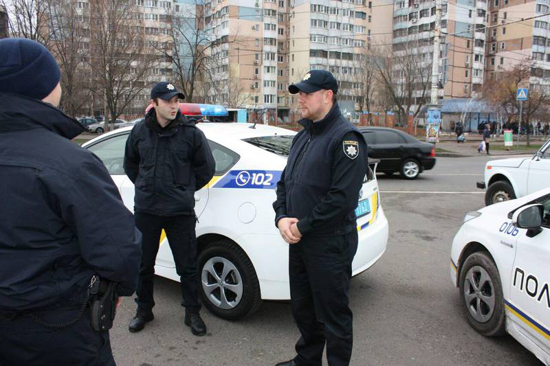 Львовские полицейские избили старика за распевание колядок