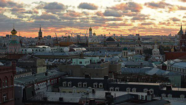 Кто, зачем и как противопоставляет русское российскому?