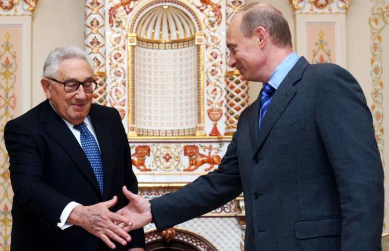 Встреча Владимира Путина с Киссинджером и вероятность уступок
