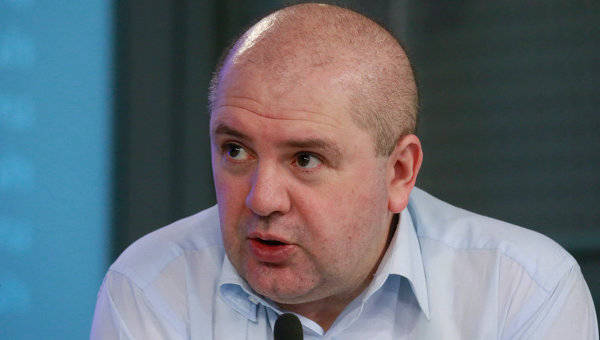 Брутер: Столицу перенесут в Славутич и разделят Киев на четыре части Брутер: Столицу перенесут в Славутич и разделят Киев на четыре части