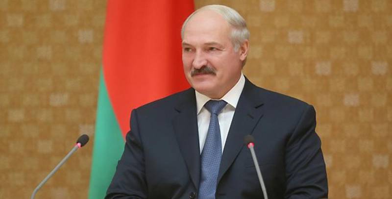Лукашенко: сменить власть в Белоруссии извне не удастся