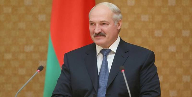Лукашенко: сменить власть в Белоруссии извне не удастся Лукашенко: сменить власть в Белоруссии извне не удастся