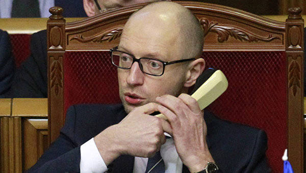 Яценюк заявил, что ждет от парламента предложений по дальнейшей работе