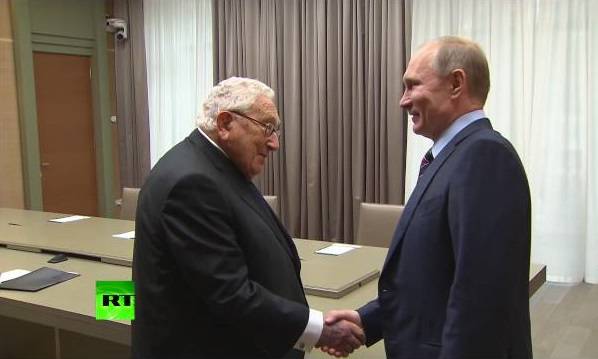 Путин объявил сирийское перемирие под влиянием встречи с Киссинджером?