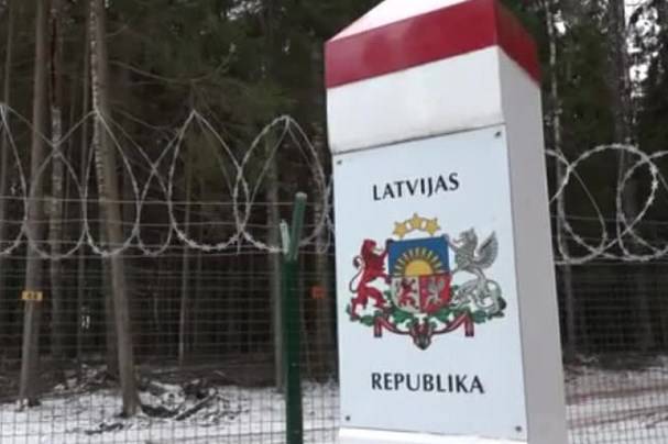 Латвия строит на границе с Россией суперстену
