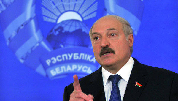 Лукашенко отказался выбирать между Востоком и Западом