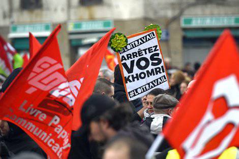 На митинг против трудовой реформы вышли 500 тыс. французов