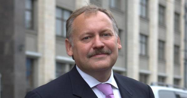 Затулин: Украинский хвост хотел вилять Европой, а Юнкер его обрубил Затулин: Украинский хвост хотел вилять Европой, а Юнкер его обрубил