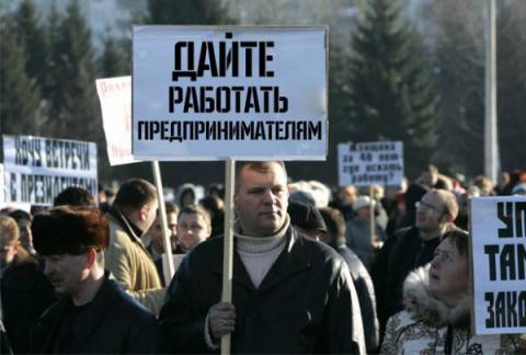 Беларусь без диктатуры: бизнес опять бастует