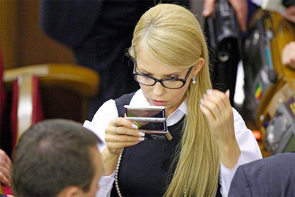 Уговорили: Тимошенко заявила о договоренностях по передаче Савченко Украине