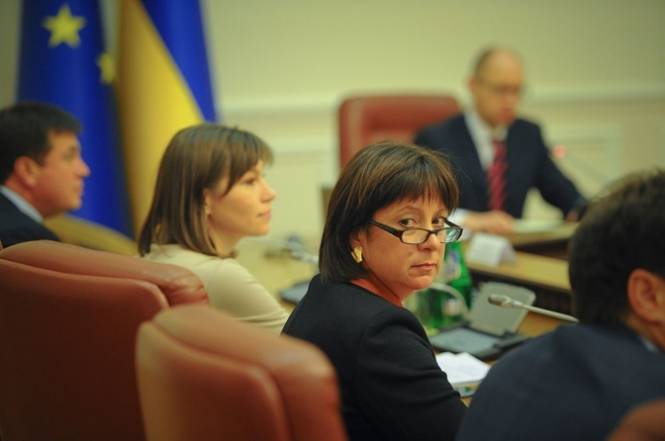 «Сеня не жилец»: на Украине вводится прямое колониальное управление