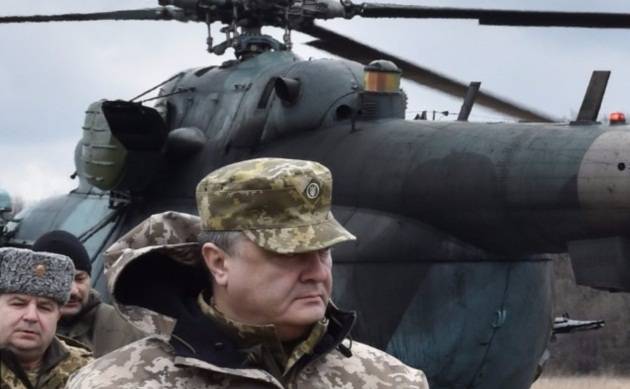 Шизофрения: Порошенко обращается к Донбассу, чтобы его услышали в Киеве