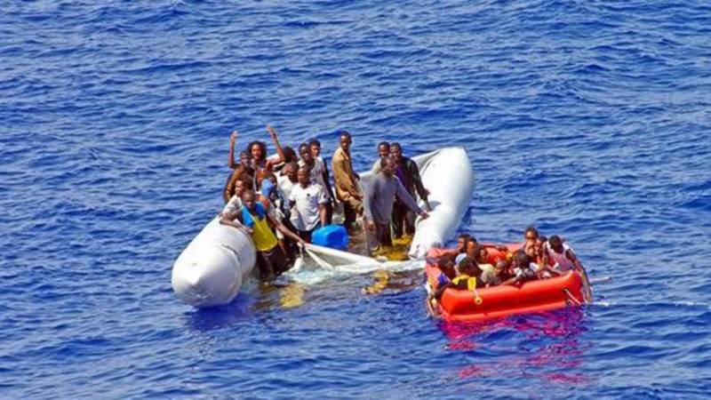 Ничего святого: Турция спекулирует на бедах мигрантов