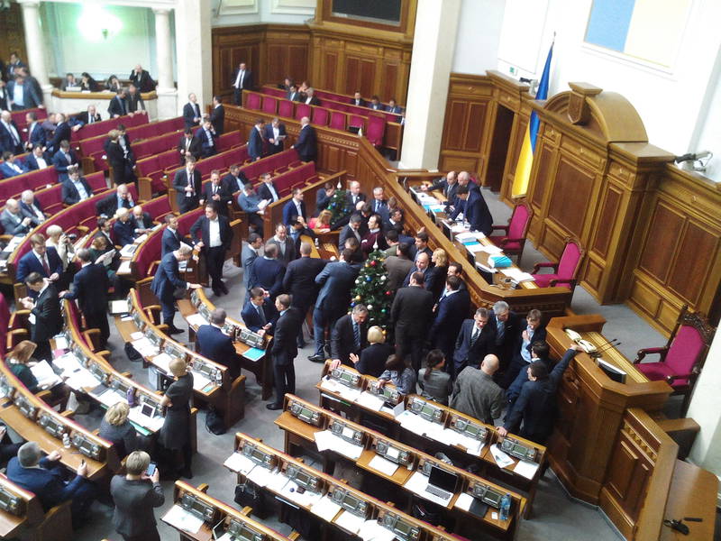 Цирк уехал: новая Рада отворачивается от Запада Цирк уехал: новая Рада отворачивается от Запада