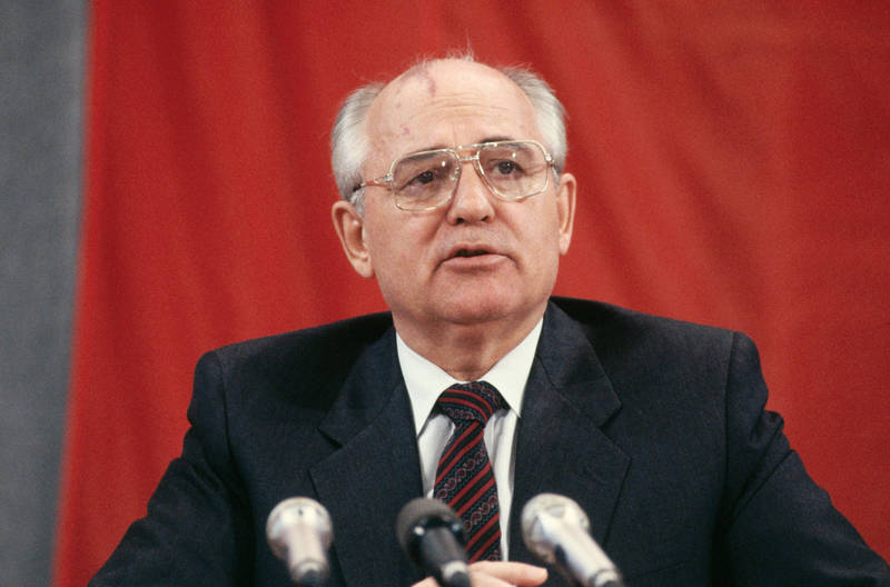 Горбачёв: Как обезопаситься от подобного в будущем?