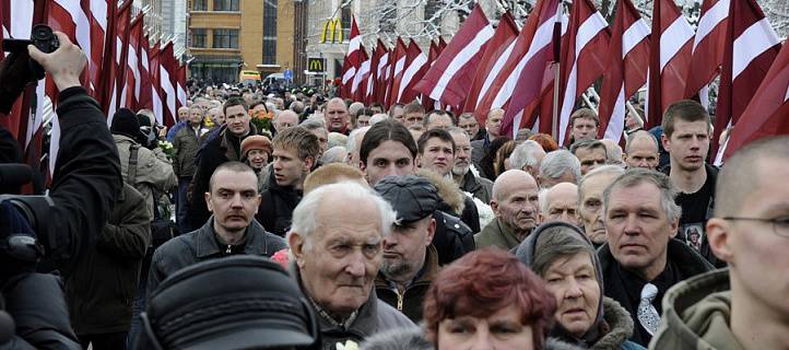 Латвия встречает весну очередным шествием легионеров CC