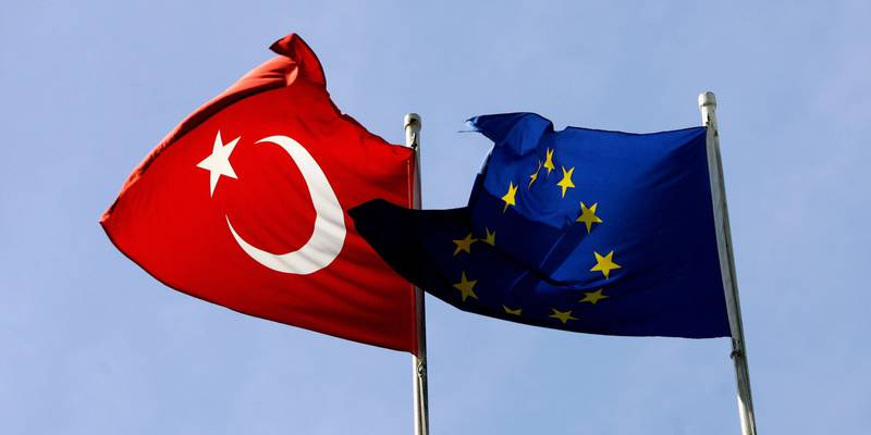 Действия Анкары против газеты Zaman обсудят на саммите ЕС-Турция