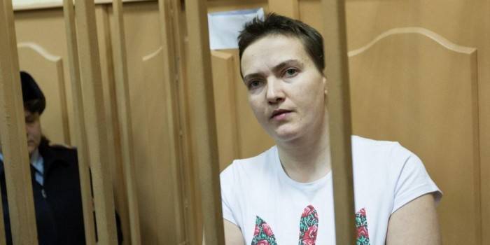 Адвокаты Савченко рассказали, что она голодает при помощи детского питания и "смесей"